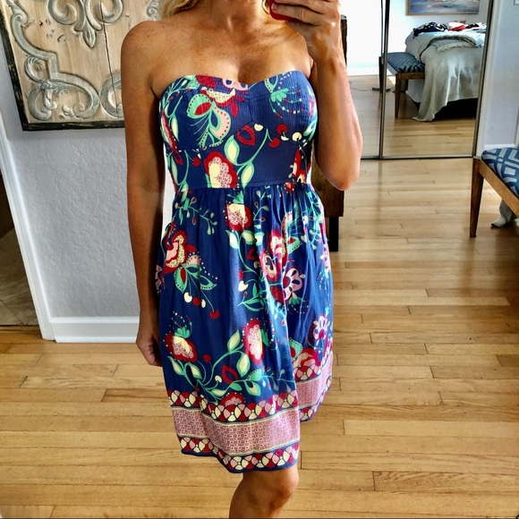 Shoshanna Dresses & Skirts - Shoshanna Blue Floral Strapless Dress